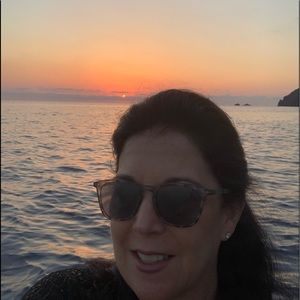 Meet your Posher, Hope